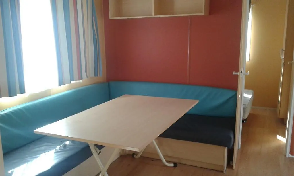 Camping Pirinenc Campdevanol 2*,